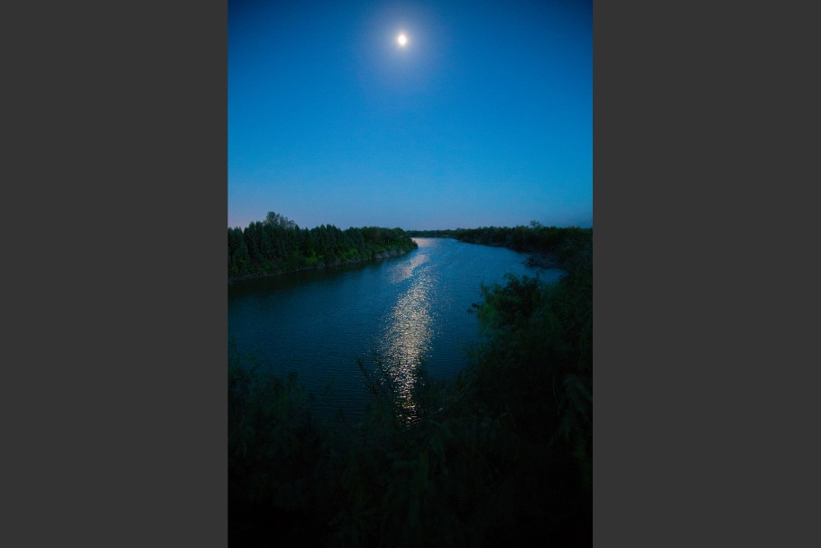 The Rio Grande river at night